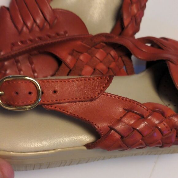‎Heavenly Comfort Red woven  leather sandals - Picture 8 of 10